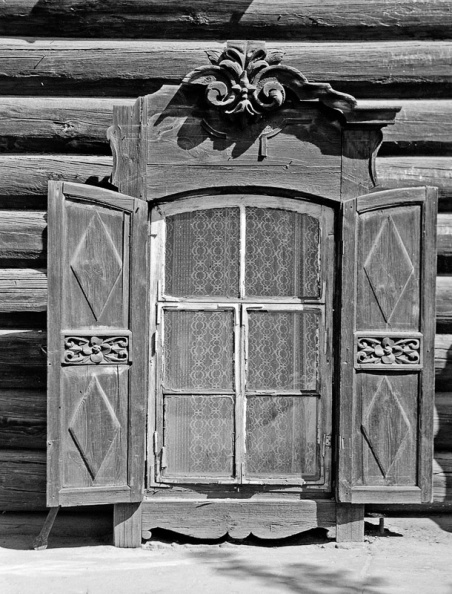 Окно на улице Богдана Хмельницкого - кно на улице Богдана Хмельницкого.jpg кно на улице Богдана Хмельницкого.jpg