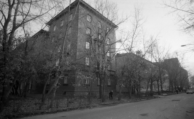 Иркутск. Угол ул. Российской и Степана Разина. 1980-е - i151.jpg i151.jpg