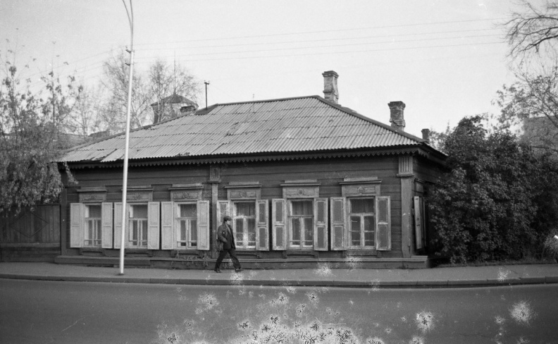 Иркутск. Ул. Чкалова. 1980-е - i169.jpg i169.jpg