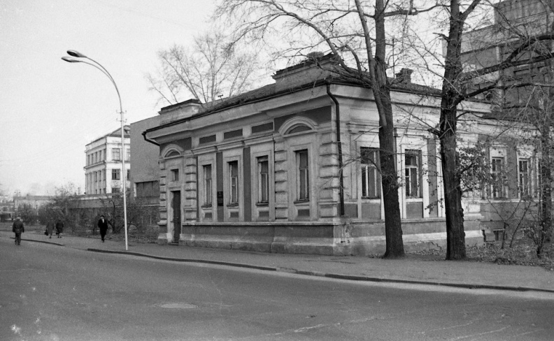 Иркутск. Улица Чкалова, дом 38. 1980-е - i172.jpg i172.jpg