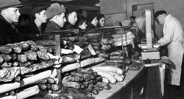 Иркутск. Магазин "Мясо". Ул. Сухэ-Батора, дом 18. 1950-е или позже - egjbhtk-pjg.jpg egjbhtk-pjg.jpg