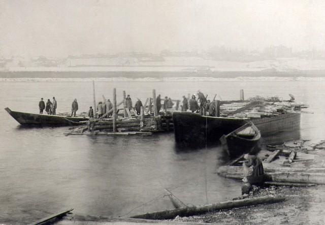 Спуск большого ряжа №1 в воду. Ноябрь 1934г.