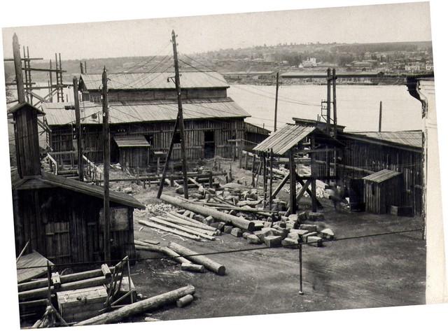 У бетонного завода правого берега. Июль 1933 г.