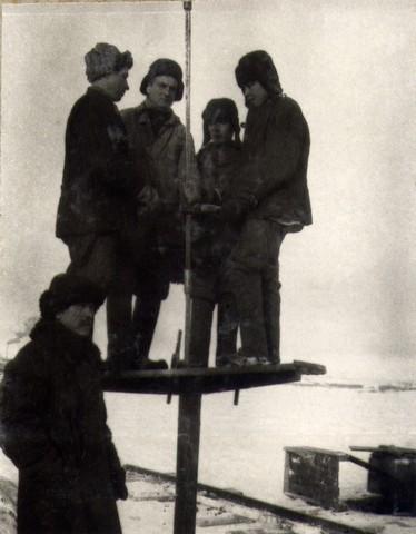 Бурение скважин на лев. Берегу. Февраль 1936г.