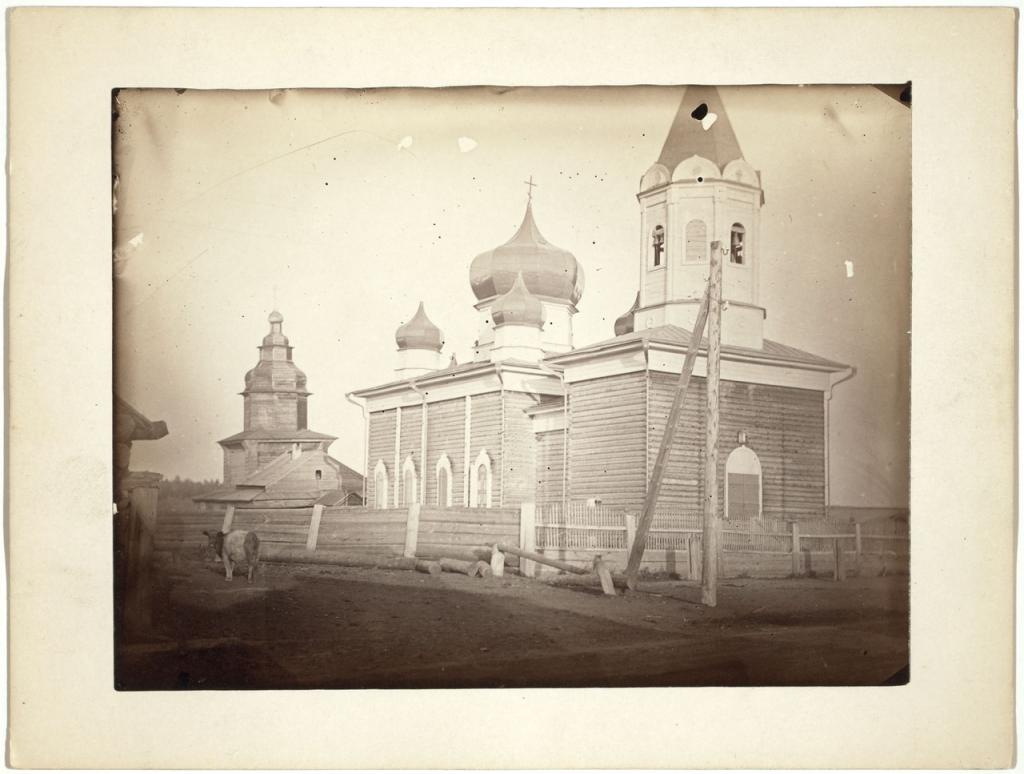 Церковь в небольшой деревне недалеко от Иркутска.