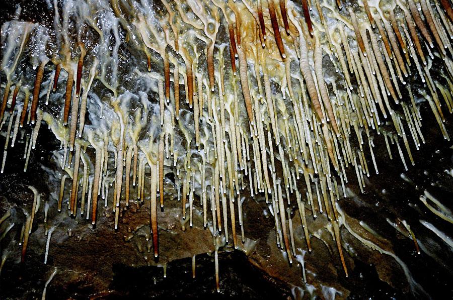 Сталактитовый дождь пещеры Аргаракан (Качугский район)