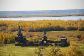 Зашиверская церковь, когда-то построенная на севере Якутии до сих пор стоит в Новосибирске, в Академгородке. 
