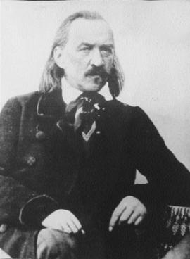 Один из первых снимков, сделанных в Иркутске. Альфред Давиньон сфотографировал декабриста Волконского летом 1845 года