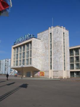 Здание театрально-концертного центра "Братск-АРТ" 