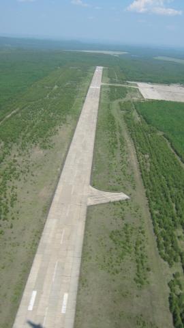 Взлетно-посадочная полоса аэропорта Усть-Илимск