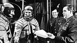 В отряде космонавтов Борис Волынов (второй слева) установил рекорд: 30 лет работы, семь из которых Борис Валентинович был командиром этого отряда.
