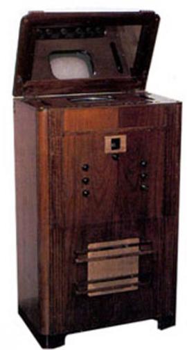 Первые успехи телевизионного вещания дали возможность приступить к разработке промышленных образцов телевизионных приемников. В 1938 году начался серийный выпуск консольных приемников на 343 строки типа ТК-1 с размером экрана 14х18 см