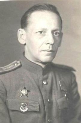 1945. Ефим Леонтьевич