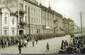 Иркутск, ул. Большая, 25 апреля 1919. Марш войск Чехословацкого легиона