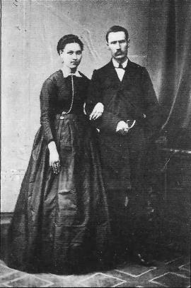 П.А. Пономарев с женой М.И. Пономареврй (Лептюжниковой). Фото 1877 г.
