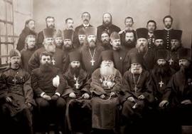 Свт. Мелетий со священниками Якутской епархии